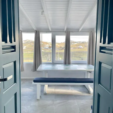 Villa Black Pebble Myconian House